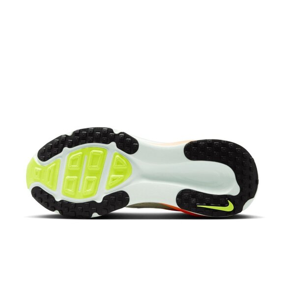 Nike Zoom Vomero 18 Men's Size 10 Barely Green Hyper Crimson FB8509-300 π₯π - Picture 7 of 7